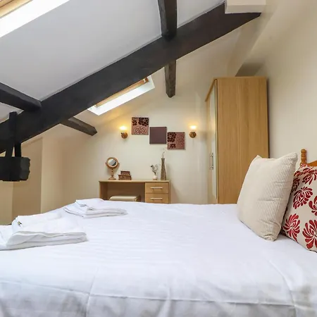Bank Barn At Pound Farm Apartment *